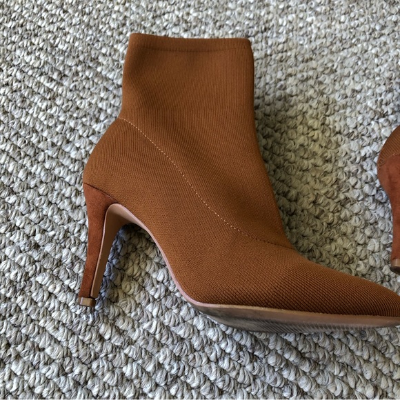 Cushionaire memory foam booties size 7 women’s excellently condition 3” heel - Picture 3 of 8